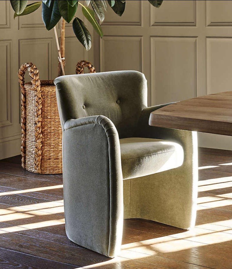 The Frankie Tufted Velvet Dining Chair - HAVEN'S HOME